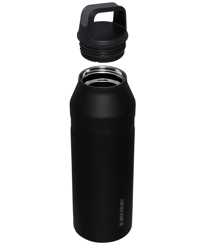 B2B_Web_PNG-The-IceFlow™-Aerolight™-Water-Bottle-Cap---Carry-50OZ---Black---Hero-Exploded